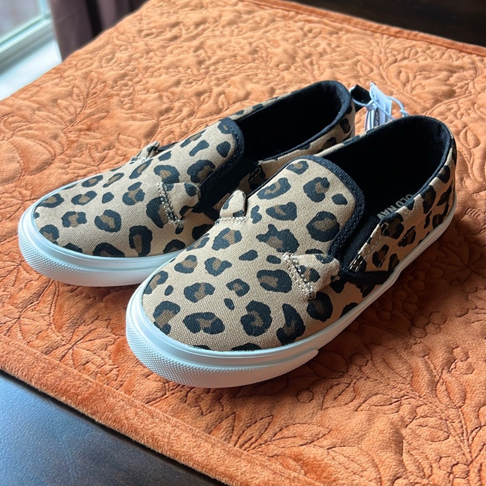 Old Navy Leopard Print Sneaker (child)